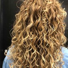 15 Fun Long Layered Hairstyles for Curly Hair! | HairAide Layer Curly Hair, Rich Chocolate Brown Hair, Long Layered Curly Hair, Long Layered Hairstyles, Natural Looking Highlights, Long Layer, Layered Curls, Layered Curly Hair, Brown Curly Hair