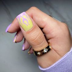 Purple And Yellow Nail Art, Lilac And Yellow Nails, Purple Yellow Nails, Purple And Yellow Nails, Y2k Abstract, Flame Nail Art, Yellow Lilac, 6th Form