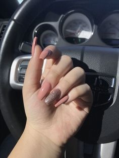 11Chic-Nail-Designs-Major-Mag Elegant Nail Designs, Simple Nail, Simple Nail Designs, Birthday Nails, Elegant Nails, Nail Extensions, Gorgeous Nails, Cute Acrylic Nails, Nude Nails