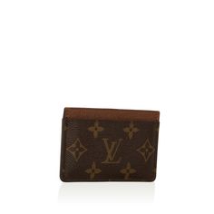 Carefully crafted from durable canvas, this monogram cardholder from Louis Vuitton is the ideal accessory to carry all your cards. Easy, accessible and chic, this little LV is that one item you'll use every day forever. With two front and back slit pockets and one interior slit pocket, you can comfortably carry your all your cards in style. Luxurious but practical, this monogram gem is a must-have for any lover of Louis. SPL Exterior Brown monogram canvas front and back pockets Lighter brown band above front and back pockets Two slit card compartments Excellent condition Interior Light brown slit pocket Louis Vuitton embossed logo Excellent condition SPL Height: 7cm Width: 11cm Cards Easy, Pocket Light, Dior Shoes, Diaper Backpack, Casual Backpack, Embossed Logo, Chanel Handbags, Monogram Canvas, Watch Design