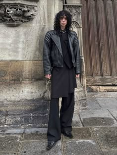 Feminine Masculine Aesthetic, Gothic Aesthetic Outfit Men, Alt Chic Outfit, Corporate Goth Outfits Men, Goth Fits Men, Berlin Style Men, Nylon Pants Outfit Men, Male Gothic Outfits, 90s Dark Fashion