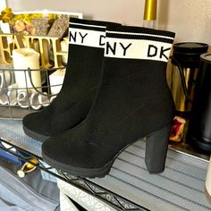 Nwot With Some Minor Imperfections. Steve Madden Klayton Platform Boot, Luxury Platform Boots With Lug Sole And Pointed Toe, Dkny Boots, Dkny Shoes, Lug Sole Boots, Juicy Couture Charms, Heel Ankle Boots, Platform Heel, Linen Bag