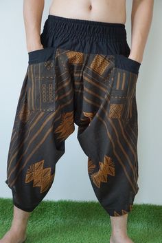 "❤️Handmade with a very lovely pattern, , Unisex, Comfortable to Wear & Stylish. Mens Japanese Samurai Style Japanese Casual,Hakama cotton Pants, Samurai Pants - elastic waistband Fits all! Unisex pants, These beautiful casual pants is unique & comfortable to wear samurai pants, ninja pants, harem pants, thai pants, kimono,Relaxing and simply lifestyle clothing it is easy to wear and great for many occasions. One size fits most. These pants are great for many different activities like tr Harem Pants Men Pattern, Brown Casual Pants For Festivals, Casual Brown Pants For Festival, Traditional Brown Harem Pants, Traditional Brown Bottoms For Festival, Bohemian Festival Bottoms With Traditional Patterns, Traditional Black Harem Pants With Pockets, Traditional Baggy Harem Pants, Traditional Pants With Pockets