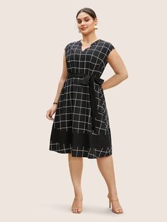 Casual Lined Knee-length Midi Dress, Casual Lined Midi Dress, Casual Knee-length Lined Midi Dress, Simple Dress Styles, Trendy Dress, Office Dresses, Sleeve Midi Dress, Midi Dress With Sleeves, Summer Colors