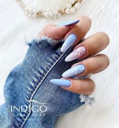 Sky Blue Spring Nails, Almond Acrylic Ombre Nails, Acrylic Nail Designs Pastel, Spring Nail Art Blue, Light Blue Engagement Nails, Acrylic Nails Ideas Spring, Pretty Nails Design Inspiration, Cute Long Nails Ideas, Spring Design Nails