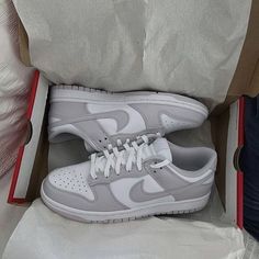 Shoes That Match With Everything, Shoes You Need, Grey Dunks Outfit, Shoes That Go With Everything, Grey Nike Dunks, Shoes Black Women, Neutral Color Shoes