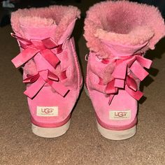 Pink Bailey Bow Ugg Boots. Size 8. Shoebox Not Included Bow Ugg Boots, Bow Ugg, Bailey Bow, Shoes Pink, Womens Uggs, Winter Rain, Ugg Shoes, Shoe Box, Ugg Boots