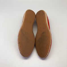 "Modern does 1940s SZ:7 orange suede round toe flat espadrilles. These feature a soft suede exterior, round toe, natural flat espadrille foot bed, all blue leather interior, and rubber soles! MEASUREMENTS Interior length: 9 1/4\" Interior width: 3\" Exterior width: 3 3/8\" Heel height: 1\" These are in great condition and appears to have only been worn once or twice ✨" Flat Suede Espadrilles With Textured Sole, Comfortable Leather Espadrilles With Round Toe, Comfortable Leather Round Toe Espadrilles, Vintage Flats With Rubber Sole And Round Toe, Suede Espadrilles With Woven Sole And Closed Toe, Slip-on Espadrilles With Woven Sole And Round Toe, Espadrille Flats With Woven Sole And Closed Toe, Leather Espadrilles With Stitched Sole And Round Toe, Suede Espadrilles For Beach With Round Toe