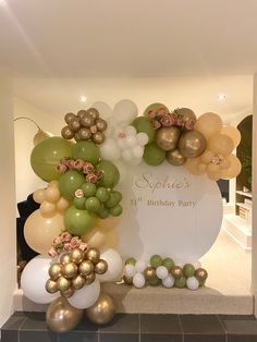 Fluffy organic balloon garland Balloon Colour Combinations, Birthday Party Balloon Decorations, Backdrop Balloon, Parties Food, Circle Backdrop, Balloon Company, Birthday Display, Farewell Parties