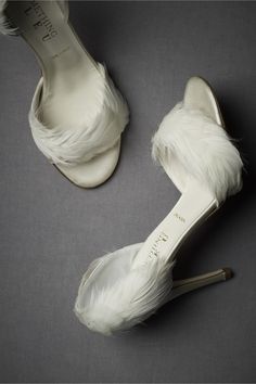 Feather Trimmed d’Orsays in SHOP The Bride Bridal Shoes at BHLDN Shoes With Feathers, Diy Wedding Shoes, Winter Wedding Shoes, Feather Shoes, Feather Heels, Feather Wedding, Shoe Obsession, White Shoes, Beautiful Shoes