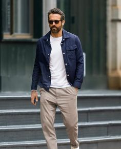 Men Chino Outfit, Navy Jacket Outfit, Street Outfit Ideas, Trendy Fall Jackets, Chinos Men Outfit, Suede Jacket Outfit, Black Fall Outfits, Outfits New York, Ny Outfits