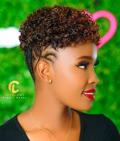 Beautiful Black Updo for Short Curls Black Updo, Black Hair Bun, Cornrows Braids For Black Women, Black Hair Updo Hairstyles, Hair Adviser, African Hair Braiding Styles, Afrikaanse Mode, Braided Cornrow Hairstyles