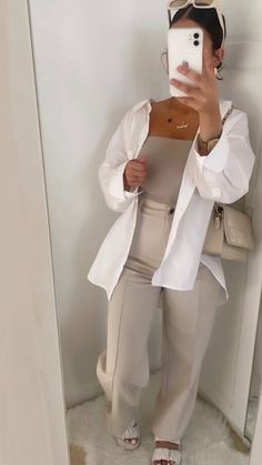 cheap fits,fits,beige Cute Professional Outfits, Chique Outfit, Mode Editorials, Mode Zara, Cute Modest Outfits, Modest Summer Outfits, Stylish Work Attire, Business Casual Outfits For Work, Neue Outfits