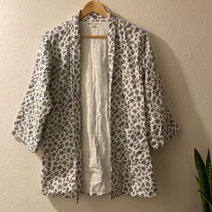 Never Worn Kimono Style Jacket By Bobbie Wren. Black & White Print Quilted Fabric 100% Cotton Cotton Long Sleeve Blazer For Daywear, White Cotton Outerwear With Floral Print, Casual White Button-up Blazer, Spring White Relaxed Fit Blazer, Casual Floral Print Blazer, Floral Print Long Sleeve Outerwear For Daywear, White Open Front Outerwear For Daywear, Spring White Blazer With Relaxed Fit, White Open Front Outerwear For Day Out