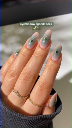 Get ready to shine with our stunning Eyeshadow Sparkle Nail Art Design Idea! ✨ #NailArt #GlitterNails #EyeShadowInspo #NailArtDesigns #NailGoals #SparkleAndShine #BeautyTrends #NailArtIdeas #NailDesignInspiration Eyeshadow Chrome Nails, Nail Art Using Eyeshadow, Chrome Nails With Eyeshadow, Nail Inspiration Stars, Nail Art For Short Nails Aesthetic, Starburst Nail Design, Eye Shadow Nail Art, Glittery Nails Ideas, Eyeshadow Nail Art