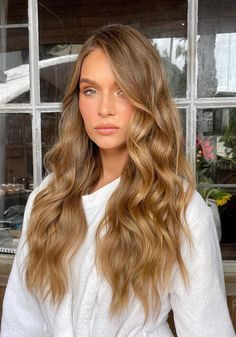 undefined Brown Hair Tones, Hair Goal, Josephine Skriver, Dark Blonde Hair, Blonde Hair Inspiration, Hair Appointment, Hair Color And Cut, Dark Blonde