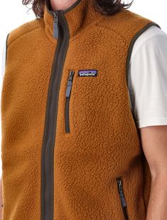 Retro Pile Vest By Patagonia. Featuring: Made Of Recycled Polyester Double-sided Solid Shearling Offset Shoulder Seams Armholes And Hem With Elastane Trim Full-zip Vest For Easy Venting With A Zip-through Stand-up Collar Left-chest Pocket And Two Front Pockets Flat-seam Construction Model Is 1,90 M And Wears Size L Composition: 100% recycled polyester Brown Suit Vest, Brown Vest Men, Patagonia Retro Pile, Vest Patagonia, Yvon Chouinard, Patagonia Retro, Barbour Steve Mcqueen, Flat Seam, Stella Mccartney Bag