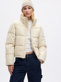 Big Puff Cropped Jacket | Gap Cream Puffer Jacket Outfit, Best Puffer Jacket, Cream Puffer Jacket, Beige Puffer, Cold Fits, Cropped Puffer Jacket, Puff Jacket, Leather Jacket Style