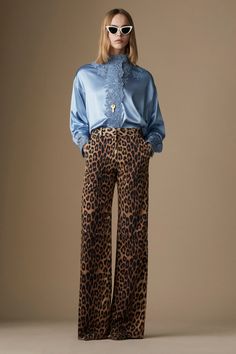 Vouge Runway, Printed Pants Outfits, Animal Print Pants, Winter Mode, Vogue Fashion, Autumn Outfit, 2024 Collection