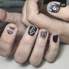 Nails Hombres, Emoji Nails, Gothic Nails, Minimalist Nail Art, Stargazer Lily, Edgy Nails