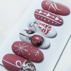 Christmas Nail Art Designs, Christmas Nails Acrylic, New Year's Nails, Xmas Nails, Christmas Nail Designs, Christmas Nail Art, Fancy Nails