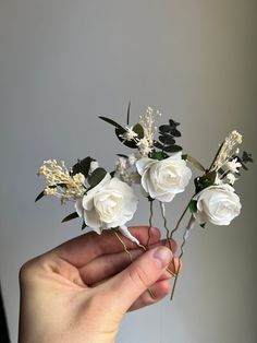 🌿Bohemian Bridal Hair pins  with white roses and eucalyptus 🌿 Dimensions:  Hair pins  floral part: 5 cm Hair pin: 6 cm Hair comb  12cm x 6 cm  Boutonniere  11cm x 5 cm  DELIVERY:  Canada: 4-6 weeks Latvia: 1-5 business days United States: 5-12 days USPS service. Europe: 2-4 weeks ❗️Order processing time, accessories production 3-7 days❗️ More of our jewelry can be found in our store: https://www.etsy.com/shop/NatureInMeShop?ref=simple-shop-header-name&listing_id=1242857352 Nature in me (Vita a Rose Hair Piece, Greenery Hair Piece, Bohemian Bridal Hair, Time Accessories, Hair Accessories Boho, Bohemian Bridal, Wedding Hair Pins, Rose Hair, Bridal Hair Pins