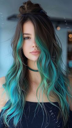 25 Green Ombre Hair Ideas for Sustainable Style Color Hair Tips Ideas, Long Coloured Hair, Classy Hair Color Ideas, Trendy Hair Colours, Green Ombre Hair, Free Hairstyle, Bold Hair Color, Color Highlights, Beauty Hairstyles