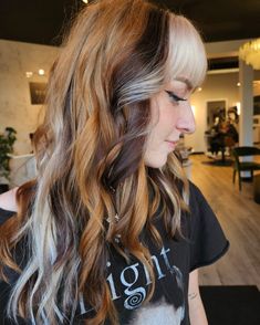 35 Calico Hair Ideas That Will Transform Your Look: Bold, Beautiful, and On-Trend Styles - divagaze.com Earthy Hair Color, Lived In Highlights, Earthy Hair, Calico Hair, Soft Curls, Beautiful Color Combinations, Hair Strand, Bold And Beautiful, Dream Hair