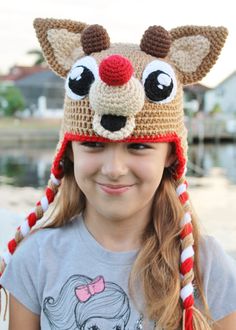 Rudolph the Red Nosed Reindeer had a very crochet nose! (oh, yes I did.) For Christmas this year you can make this adorable Rudolph the Red Nosed Reindeer Crochet Hat with my premium crochet pattern and tutorial. This Rudolph crochet hat is made with soft, durable acrylic yarn and Movie Crochet, Crochet Hat Pattern Kids, Reindeer Crochet, Crochet Character Hats, Crochet Christmas Hats, Branch Trolls, Rudolph Red Nosed Reindeer, Reindeer Hat, Yarn Ideas