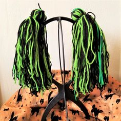 Storming Area 51? Needing To Bring Out Your Top-Tier Kyle By Showing You Truly Do Slam Back Monster Energy Drinks? Need To Blend In With The Crowd At Roswell? These Are Perfect For You! New Without Tags, Custom Made Yarn Falls. These Are So Thick And Attach With A Sturdy Elastic Band! Very Lightweight For The Volume. These Are A Little Above Shoulder Length. There Are Green And Black Yarn With Uv Reactive Green Rexlace Pieces. Thick Enough To Be Worn Without Layering Pieces! Green Hair Extensions, Monster Energy Drinks, Area 51 Aliens, Monster Energy Drink, Green Yarn, Uv Reactive, Monster Energy, Green And Black, Green Hair