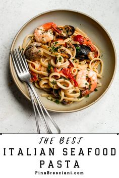 Italian Seafood Pasta on a plate. Italian Seafood Pasta, Mussels Pasta, Italian Pasta Recipe, Classic Italian Pasta, Italian Seafood, Seafood Pasta Recipes, Seafood Recipes Healthy, Italian Pasta Recipes, Healthiest Seafood