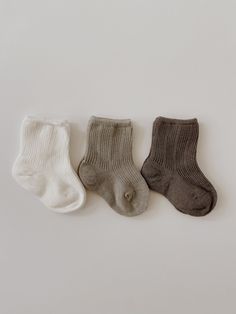 The softest lightweight sock that actually stays on babes feet. Machine wash cold-tumble dry low heat. Cotton and Spandex for stretch. Clothes Product Photography, Newborn Socks, Vintage Baby Clothes, Girl Closet, Newborn Outfit, Newborn Photography Props, Neutral Baby, Baby Boutique