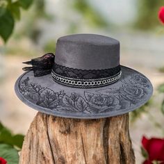 Made to Order Hand Burned Suede Grey Hat Derby Hat Cordobes Style Rose Floral Design Crescent Moon Shape Yellowstone Hat 1883 - Etsy Canada Feather Hat Bands, Elegant Fitted Hat Bands For Festivals, Western Flat Brim Wedding Hat, Western Style Flat Brim Wedding Hat, Elegant Top Hat For Kentucky Derby Rodeo, Elegant Brimmed Hat For Festival, Western Style Wedding Hat With Flat Brim, Elegant High Crown Top Hat For Rodeo, Elegant Brimmed Festival Hats