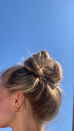 buns Cute Brunette Hairstyles, Flowy Hair, Grunge Hair