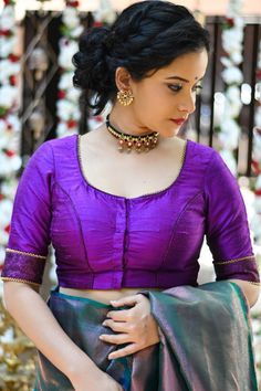 U Neck Blouse, Churidar Design, Bead Edging, House Of Blouse, Best Blouse Designs, Latest Model Blouse Designs, New Blouse Designs, Brocade Blouses, Silk Saree Blouse Designs