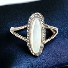 Sterling Silver 925 Vintage Mother of Pearl Oval Size 5.5 Petite Band | eBay Vintage Silver Ring, Vintage Silver Jewelry, Mother Of Pearl Jewelry, Vintage Silver Rings, The Ring, Vintage Silver, Silver 925, Mother Of Pearl, Silver Ring