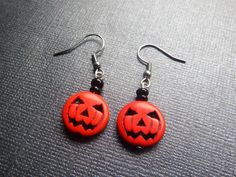 Pumpkin earrings, Halloween earrings, Jack o lanterns! Halloween earrings, spooky jewelry, Jack O lantern earring, Spooky earrings, Halloween jewelry, Pumpkin earrings, witch jewelry Get ready for the season and show your love for Halloween with these cute earrings! Ship the next business day! Spooky Red Halloween Jewelry, Red Pierced Halloween Earrings, Red Pierced Earrings For Halloween, Spooky Handmade Halloween Earrings, Handmade Spooky Halloween Earrings, Spooky Handmade Earrings For Halloween, Handmade Halloween Costume Earrings, Red Halloween Earrings, Costumes Scary