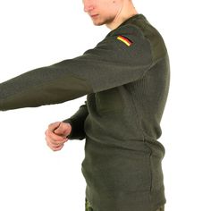 "Original German army pullover olive green Reinforced elbows and shoulders, epaulettes on each shoulder Front pocket with loop fastening Warm, durable and comfortable Material: 80% wool, 20% polyacrylic Patches: 65 % polyester, 35 % cotton Condition: NEW Shipping to United states, Canada, Europe * Economy shipping Shipping time : 7-21 working days or sometime more * Standard shipping with tracking information Shipping time : 7-14 working days or sometime more Shipping to Australia, New Zealand, Olive Sweater, Military Combat, Sweater Wool, German Army, Jacket Parka, Green Olive, British Army, Mens Clothing, Front Pocket