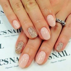 The perfect round/short acrylic nail. Getting this shape/length when I get my nails done next! Arty Nails, Glitter Manicure, Nails Manicure, Prom Nails, Cute Nail Designs, Wedding Beauty, Love Nails