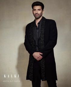 Black Indo Western Dress, Indo Western Outfits For Men, Best Wedding Suits For Men, Aditya Roy Kapoor, Latest Kurta Designs, Aditya Roy Kapur, Indo Western For Men, Designer Tuxedo