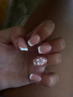 Flower Designs For Nails, French Tip With Hibiscus Flower, Puerto Rico Nails, Pr Nails, Cruise Nails, Beach Nail Designs, Beachy Nails