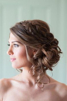 These Stunning Wedding Hairstyles Are Pure Perfection - MODwedding Simple Prom Hair, Penteado Cabelo Curto, Short Hairstyle, Formal Hairstyles, Wedding Hair And Makeup, Homecoming Hairstyles, Hair Dos