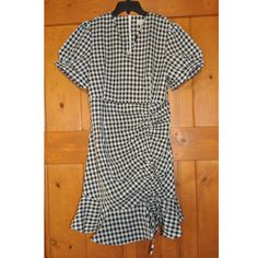 Women's Summer Bodycon Checkered V Neck Casual Fitted Dress Sexy Trumpet Style Size Large Color Brown And White. Perfect To Show Sexy Figure And Also Gorgeous Look Perfect For Prom, Weddings, Evening, Pageant, Homecoming, Party, Dance, Birthday, Festivals, Holiday And Other Special Occasion Dresses. Measures In Inches Size Large Bust 39. Waist 34. Length 40 Casual Fitted Dress, Black Faux Leather Dress, Black Peplum Dress, White Lace Midi Dress, Green Cocktail Dress, Twist Front Dress, Blue Sequin Dress, Homecoming Party, Boho Midi Dress