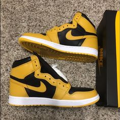 Jordan 1 High No Longer Sold By Nike Women’s 10.5 Men’s 9 Og Box And Laces Air Jordan 1 Box, Jordan Eclipse, Jordan 1 Lows, Jordan Retro 3, Red Jordans, Air Jordan 3 Retro, Black And White Sneakers, Jordan 12 Retro, Jordan 2