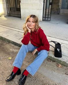 People in Paris Will Never Stop Wearing These Shoes With Jeans Red Boots Outfit, Sabina Socol, Parisian Style Outfit, Parisian Chic Style, Thanksgiving Outfits, French Girl Style, French Girls, Boho Chic Outfits, Red Boots