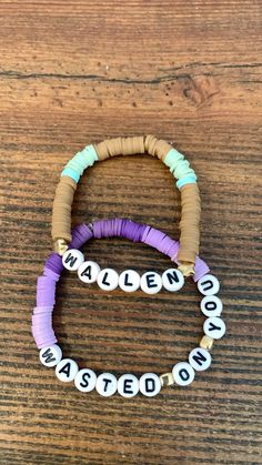 Handmade Morgab Wallen bracelet! #cute #wallen #handmade Morgan Wallen Friendship Bracelet, Clay Bead Bracelet Ideas Morgan Wallen, Morgan Wallen Jewelry, Morgen Wallen Concert Outfit, Morgan Wallen Clay Bead Bracelet, Morgan Wallen Bracelet Ideas, Morgan Wallen Bracelet, Country Bracelets, Bracket Ideas