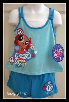 littlest pet shop lps peace love & pets set 2000 Clothes, Lps Accessories, Big Board, Lps Littlest Pet Shop, Concept Clothing, Short Shirt, Estilo Punk, Happy Home, Home House