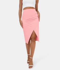 Buy Women‘s Ruched Split Hem Bodycon Midi Casual Skirt at the lowest price in thehalara.com. Check reviews and buy Ruched Split Hem Bodycon Midi Casual Skirt for Women today. Knitting Summer, High Low Maxi Skirt, Pink Bodycon, Bodycon Casual, Bodycon Midi Skirt, Midi Flare Skirt, Body Curves, Bleach Wash, Cargo Skirt