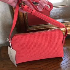 New Women’s Universal Thread Co. Orangish/Red Crossbody Purse. One Pocket Outside. One Zipper Pocket Inside. Top Zipper. Approximately 8 1/2” X 6” X 2”. Red Spring Bag With Zipper Closure, Red Crossbody, Universal Thread, Crossbody Purse, Orange Red, New Woman, Color Orange, Purses Crossbody, Inside Pocket