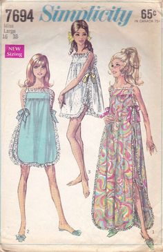 Nightgown Sewing Pattern, Night Ware, Patron Vintage, Vintage Dress Patterns, Vintage Nightgown, Simplicity Sewing, Simplicity Sewing Patterns, 1960s Fashion, Loose Style